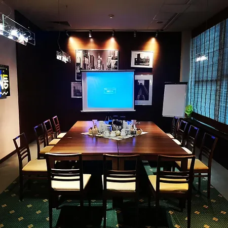 酒店 新酒店 Tarnowskie Góry