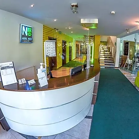 Hotel Neo